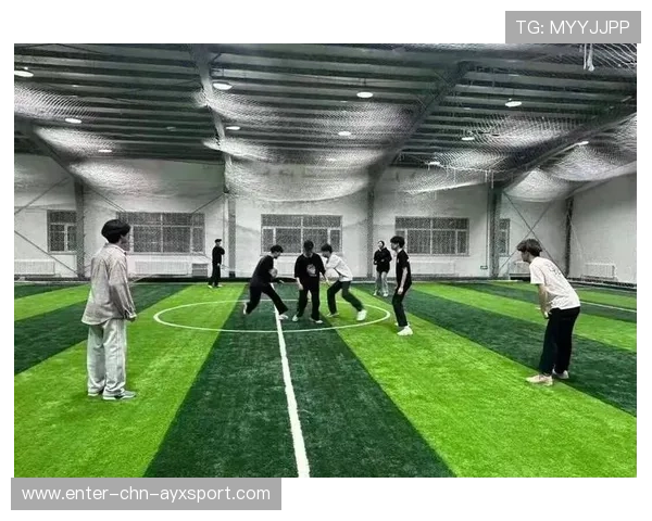 橄榄球联赛体能革命:新训练法带来比赛新节奏 橄榄球联赛体能革命:新训练法带来比赛新节奏