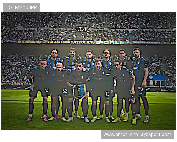 国际米兰中前场结合形成快速反击 国际米兰中前场结合形成快速反击