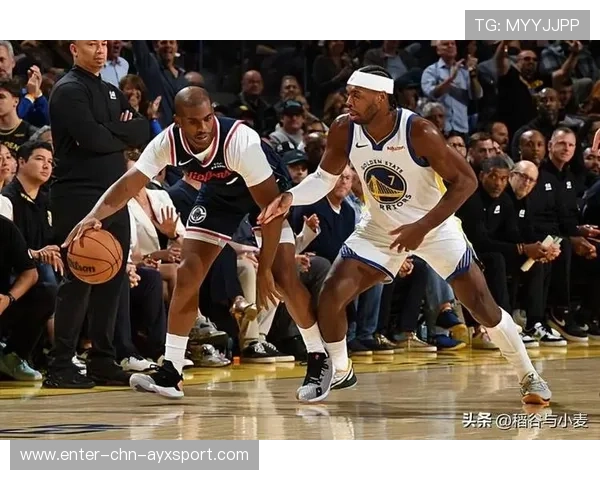保罗组织进攻精准，尼克斯快攻节奏完全掌控